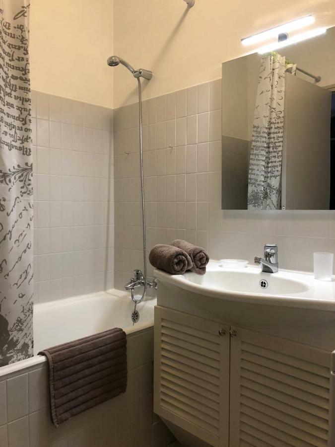 Aix Homes Apartment *